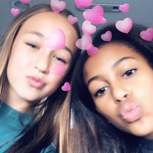 Meet your Posher, Maya